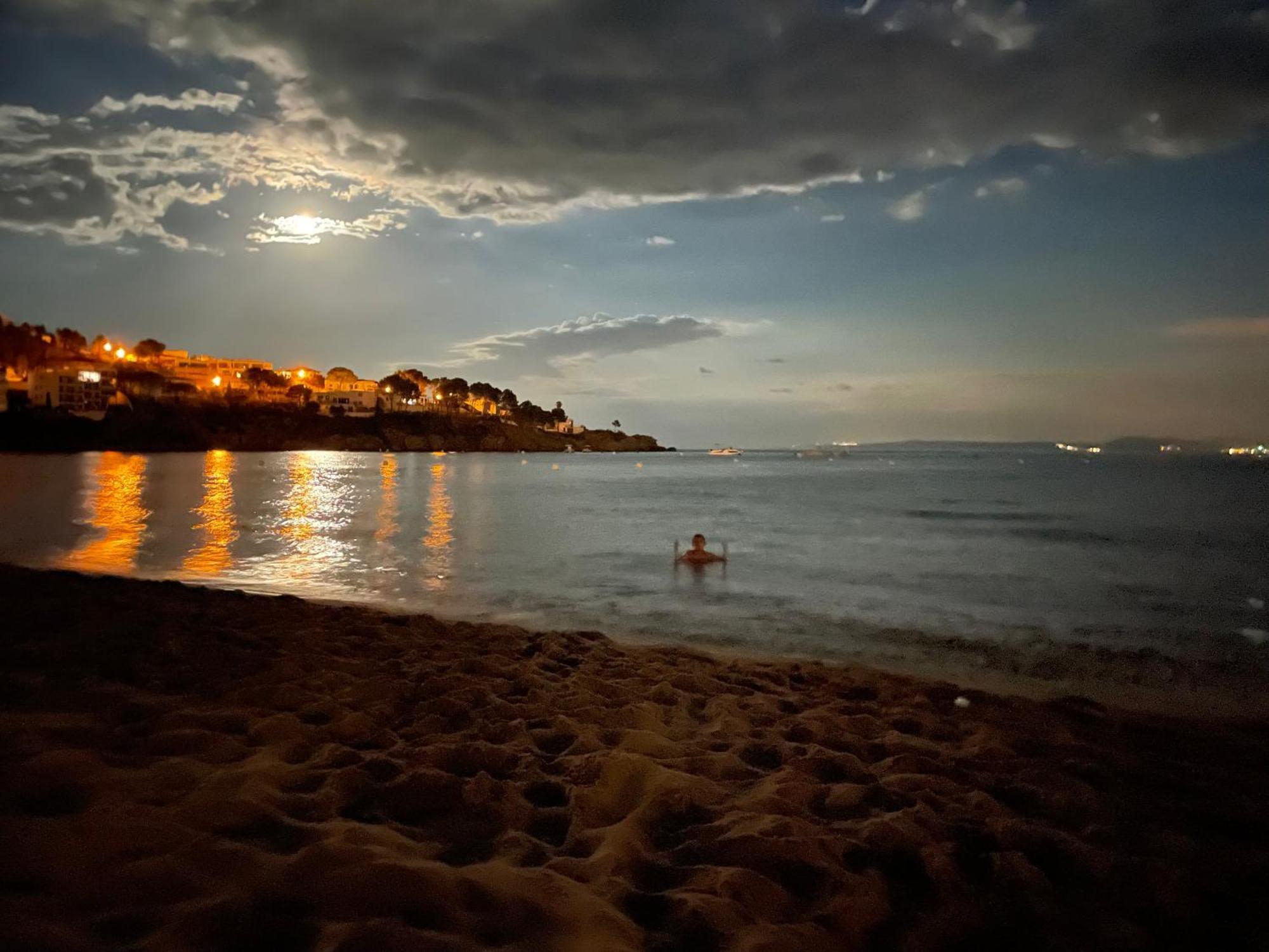 Studio Roses Beach Екстериор снимка